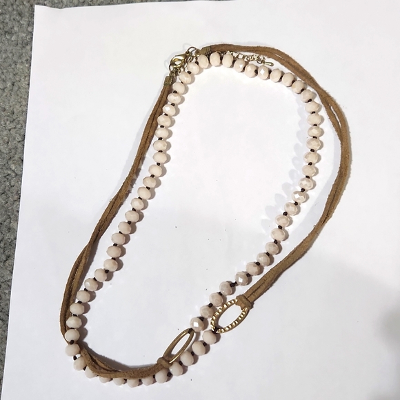 Suede long necklace with bone colored faceted crystal beads - Picture 3 of 3